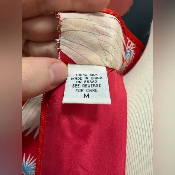 100% silk crane cheongsam by Avanti Authentic Hawaii - Picture 8 of 11